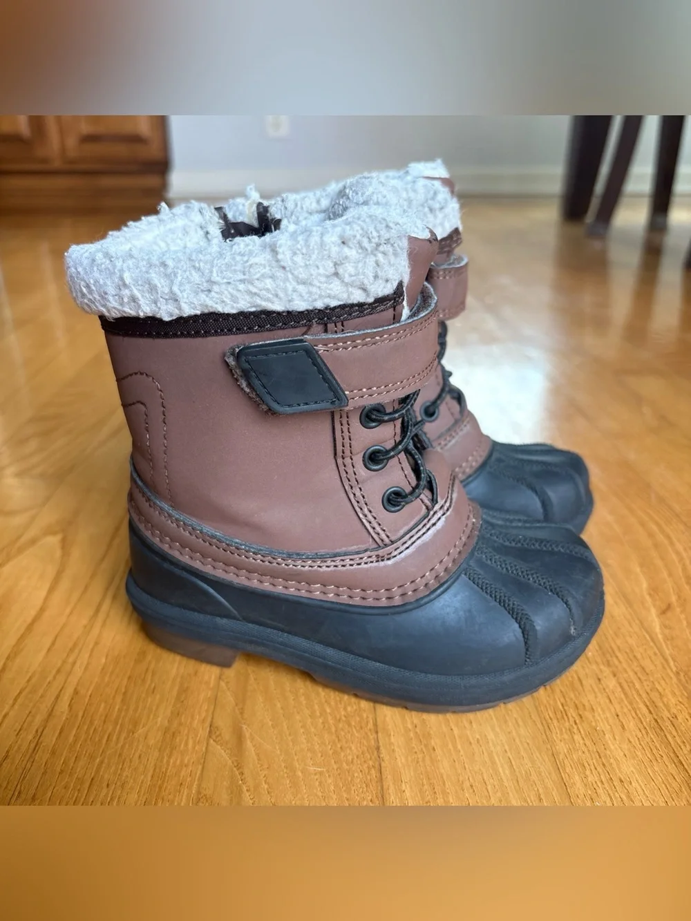 Cat & Jack Toddler snow boots Journey waterproof brown Black Winter Boys Size 8